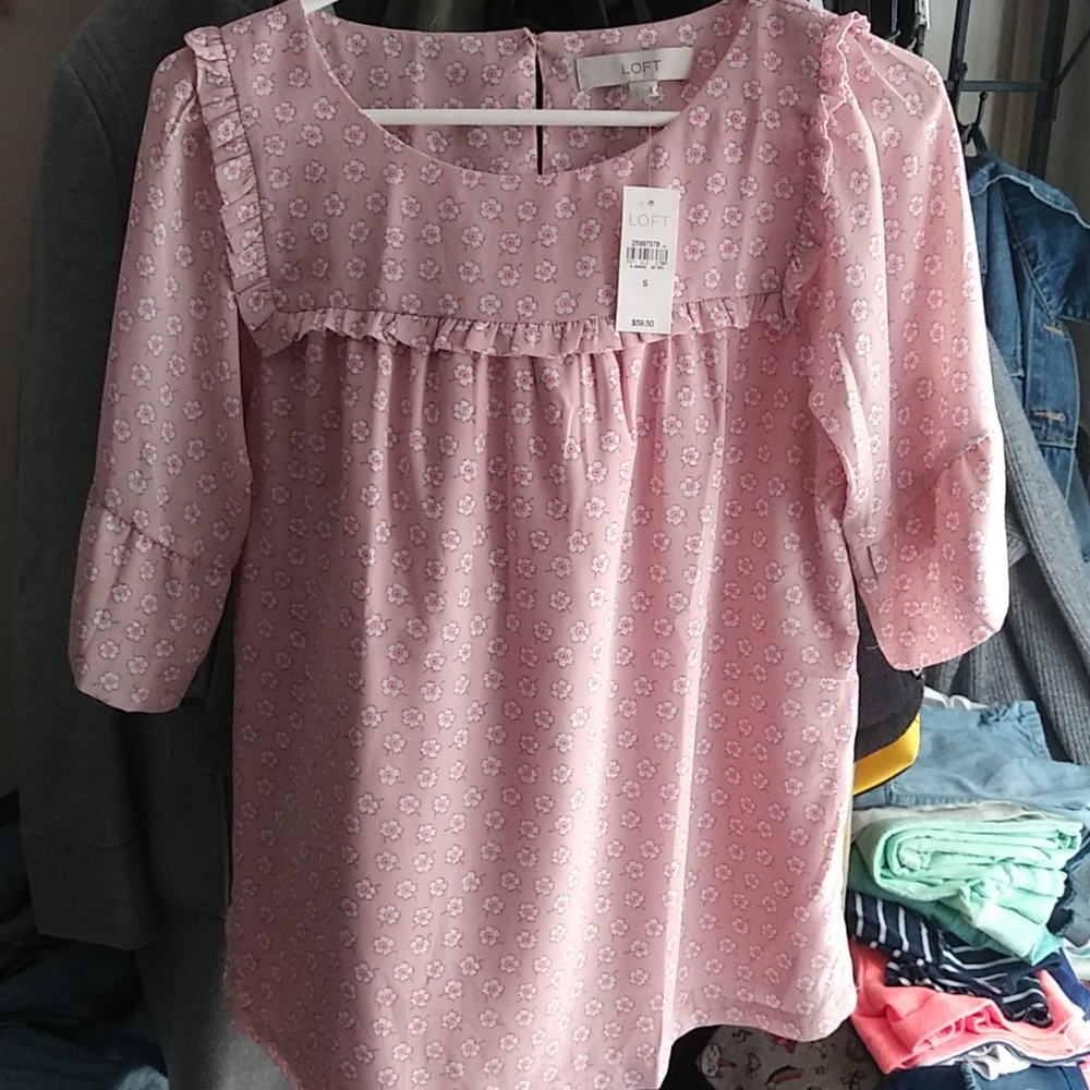 BNWT Loft bell sleeve floral blouse